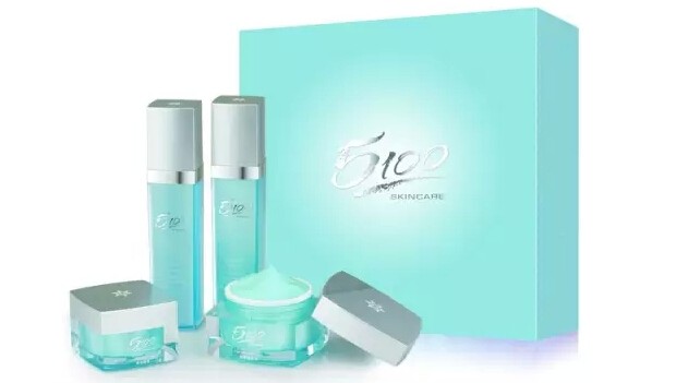 卓玛泉微信转发送价值1680元5100冰泉水润套装