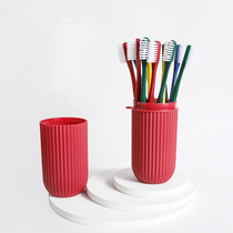 软毛牙刷漱口杯套装+英伦同款宾格石英表+波胜多功能USB插座